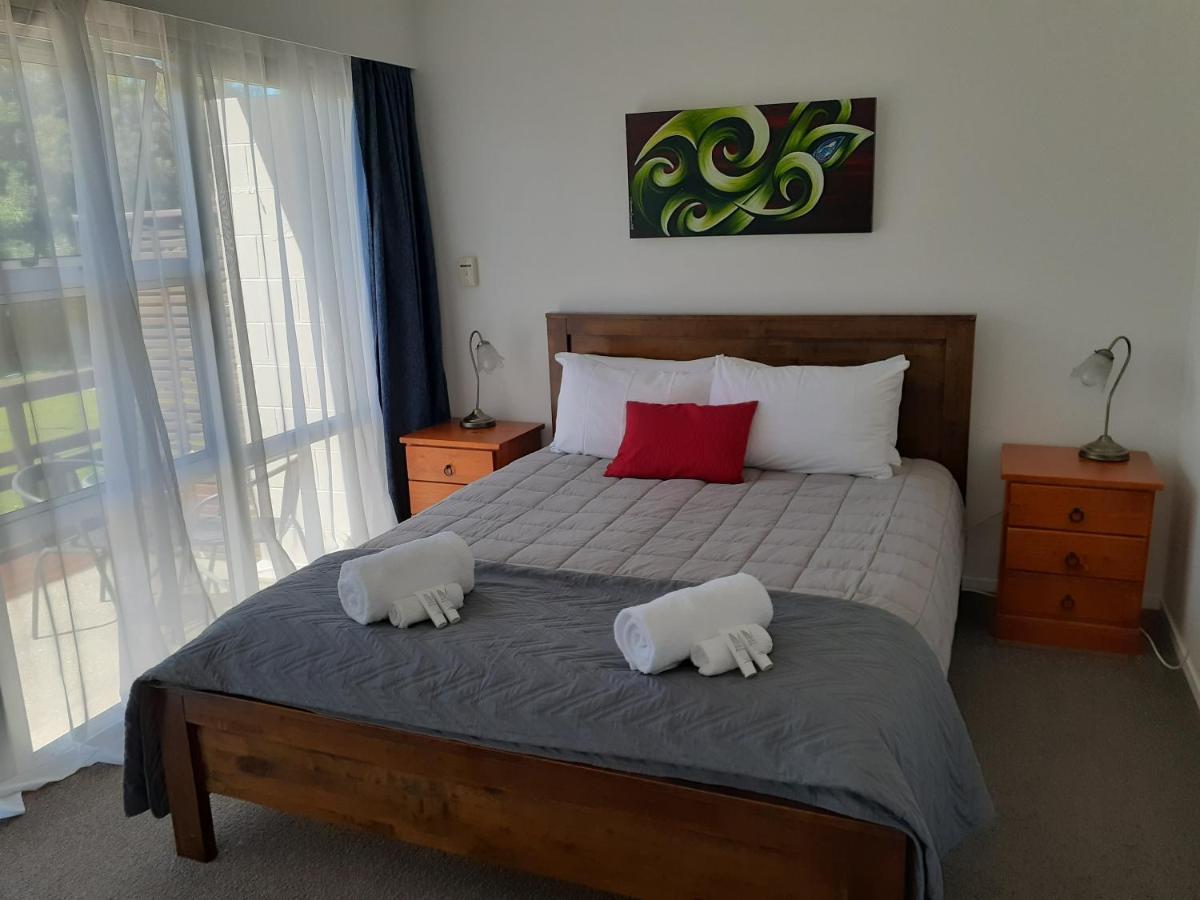 טקאקה Golden Bay Motel מראה חיצוני תמונה