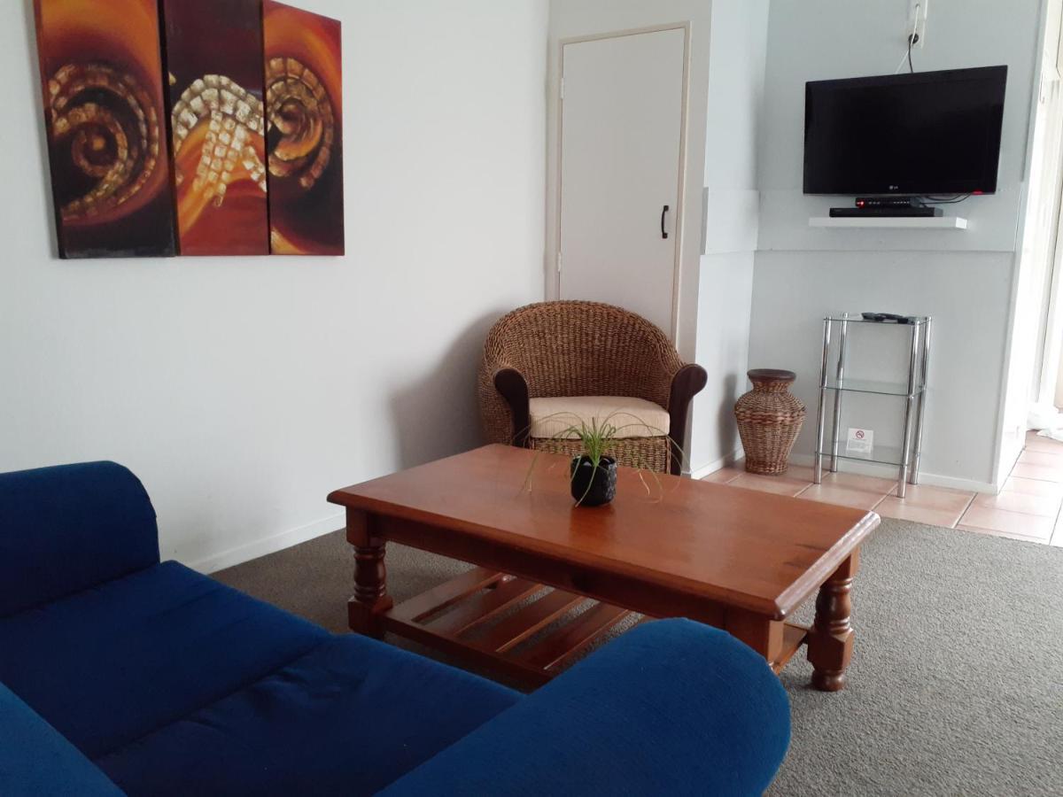 טקאקה Golden Bay Motel מראה חיצוני תמונה
