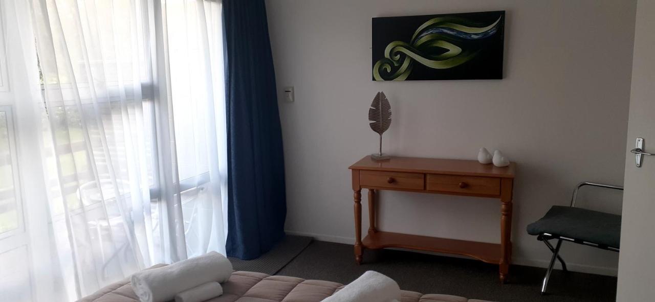 טקאקה Golden Bay Motel מראה חיצוני תמונה