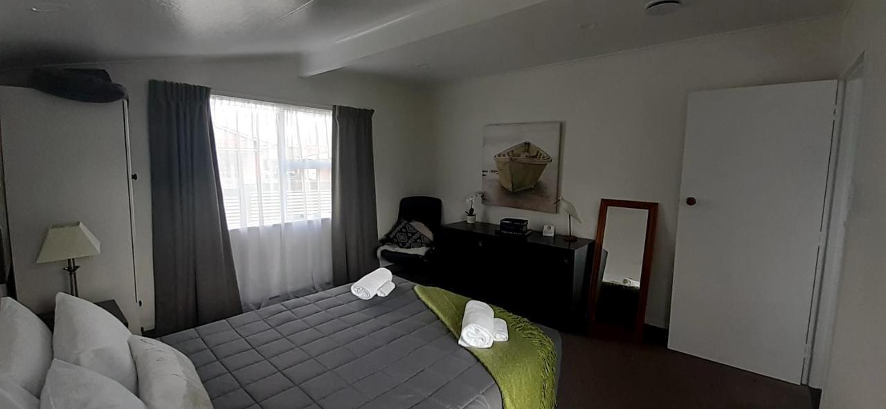 טקאקה Golden Bay Motel מראה חיצוני תמונה