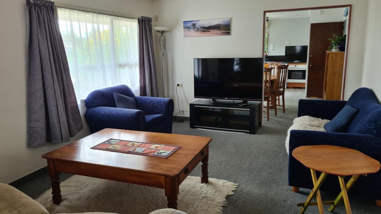 טקאקה Golden Bay Motel מראה חיצוני תמונה