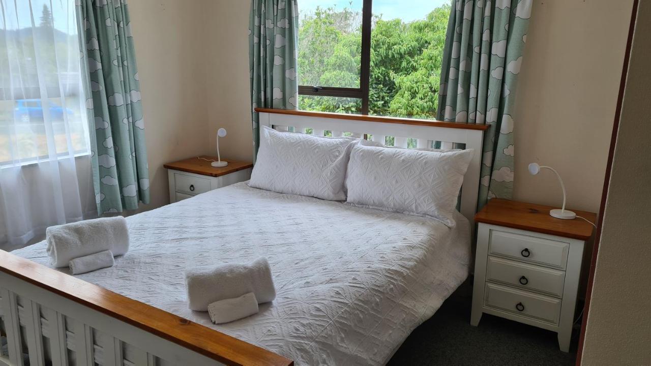 טקאקה Golden Bay Motel מראה חיצוני תמונה