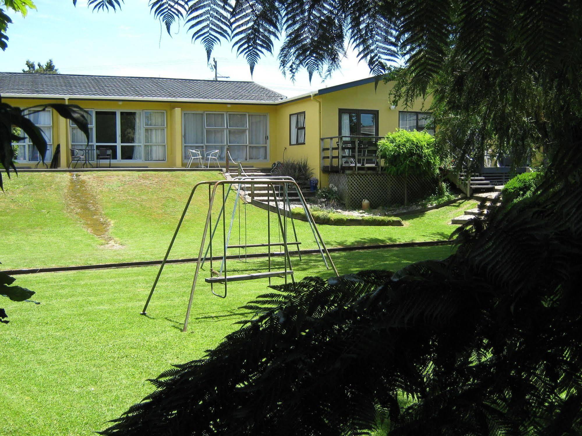 טקאקה Golden Bay Motel מראה חיצוני תמונה